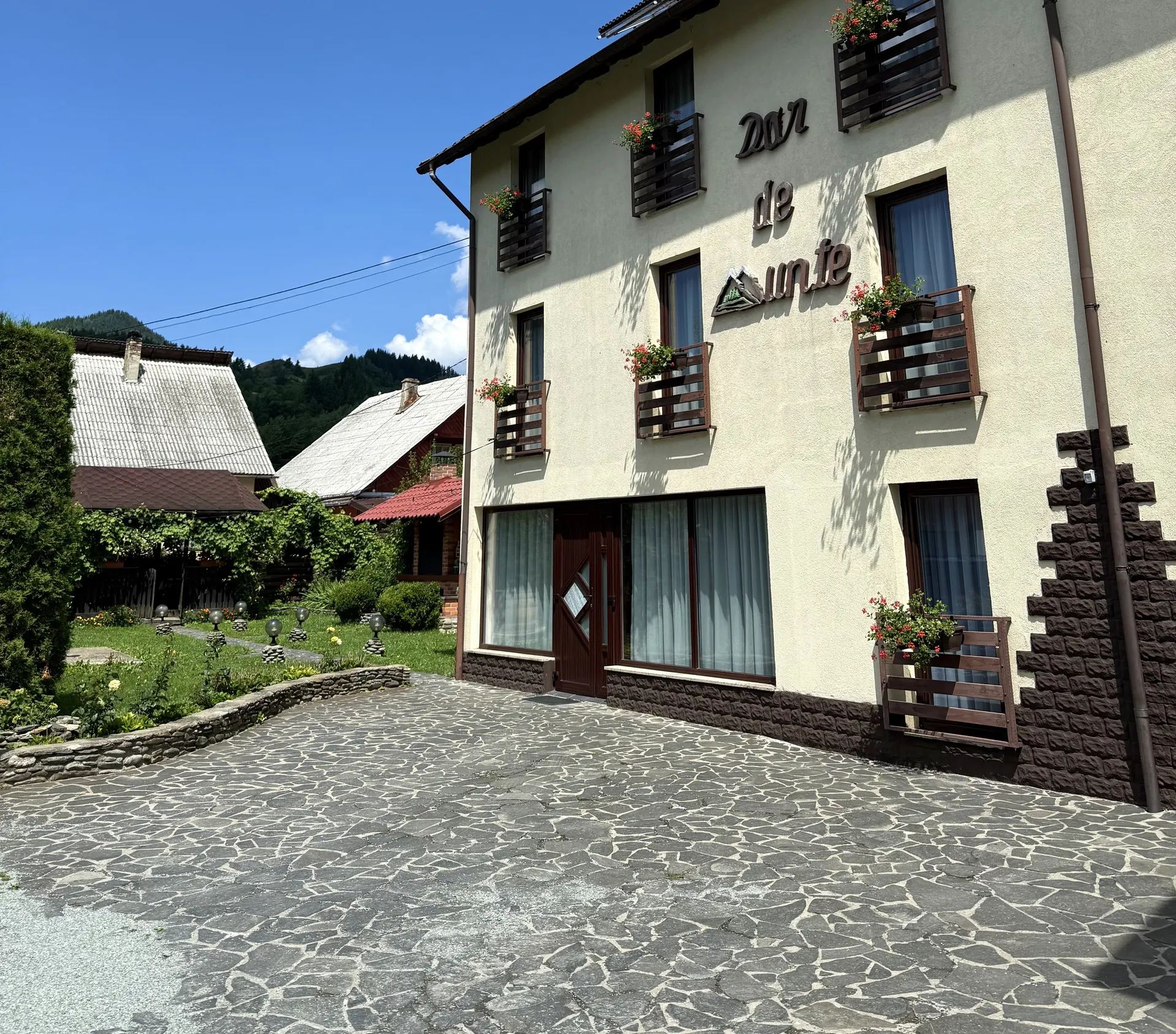 Vila Dor de Munte și grădina sa din Borșa