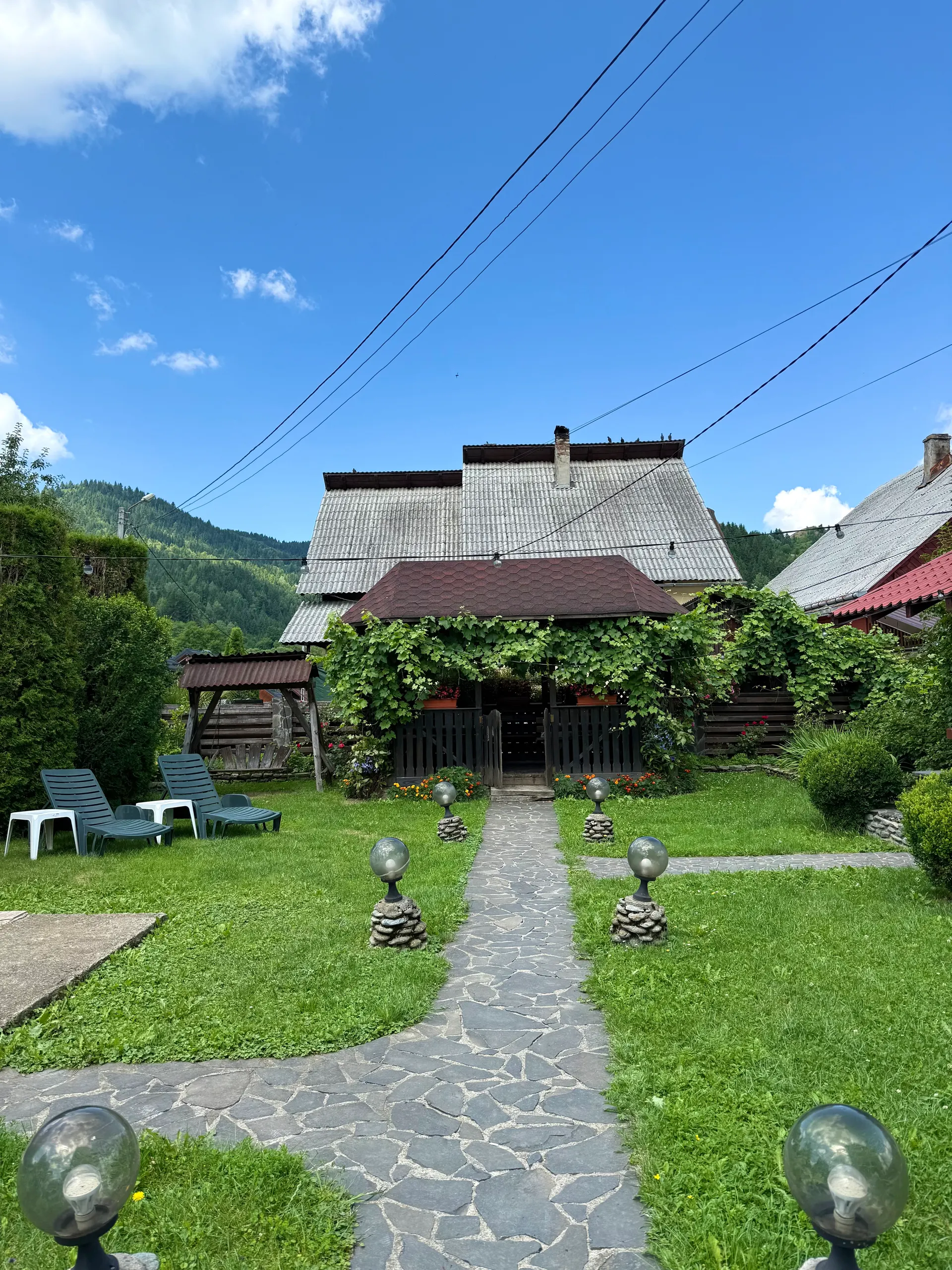 Grădină & Loc de Joacă